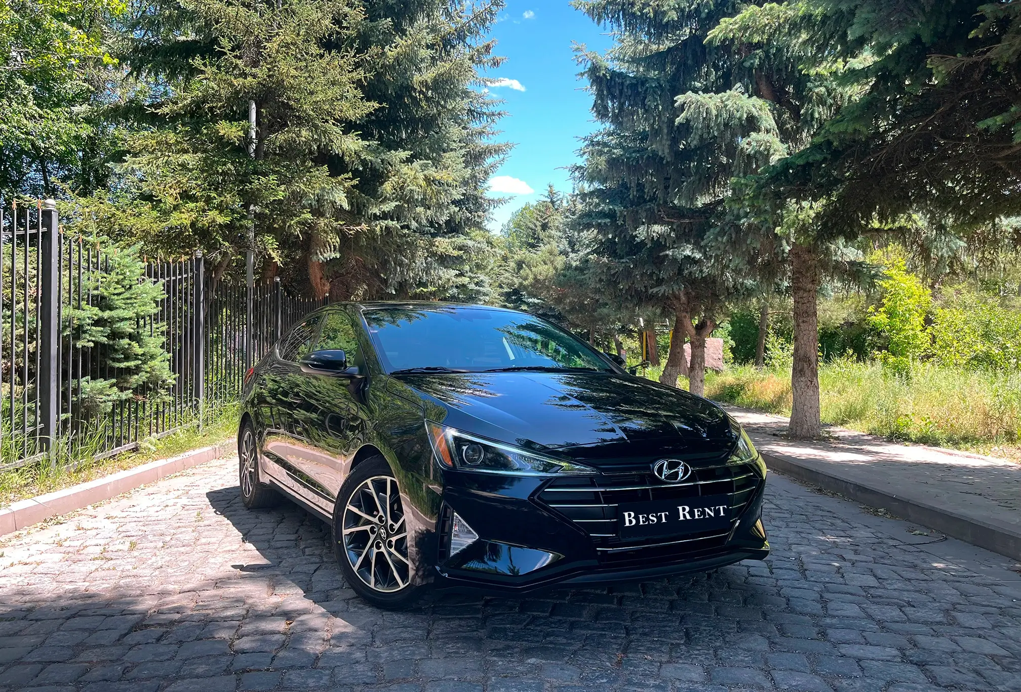 Прокат автомобиля Hyundai Elantra в Армении