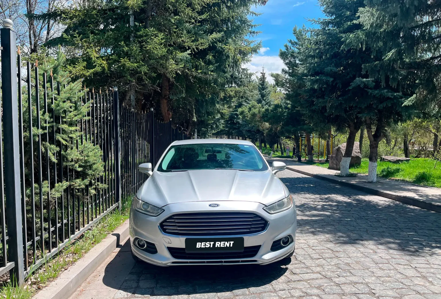 Аренда автомобиля Ford Fusion в Армении