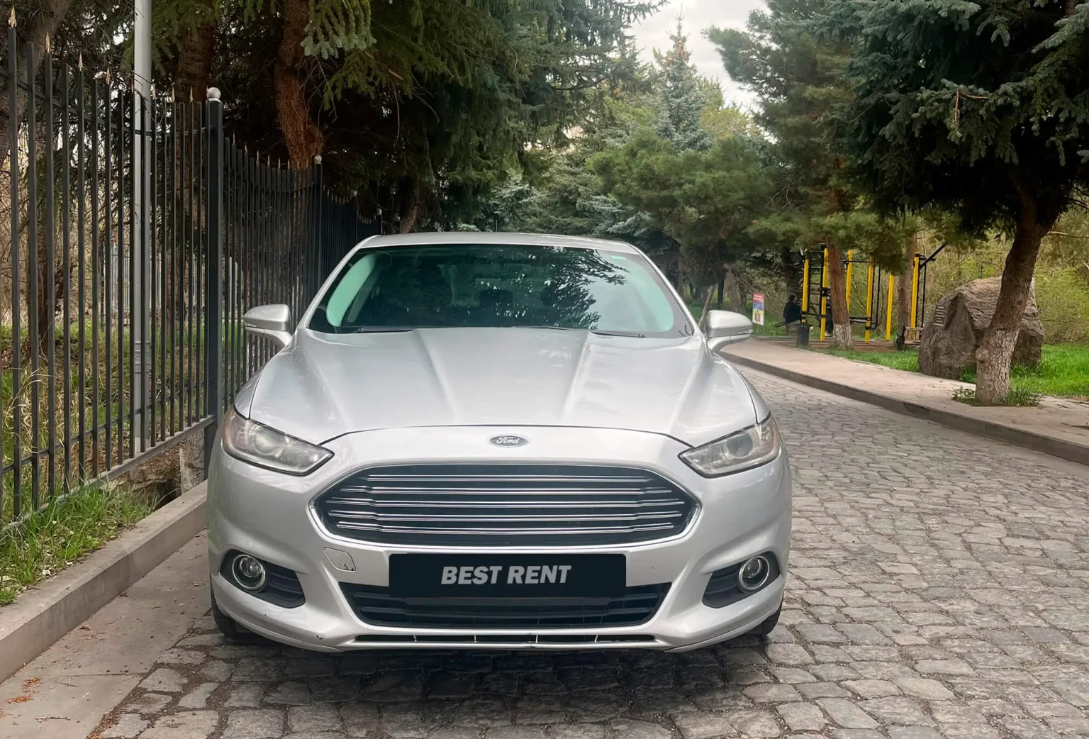 Аренда автомобиля Ford Fusion в Армении