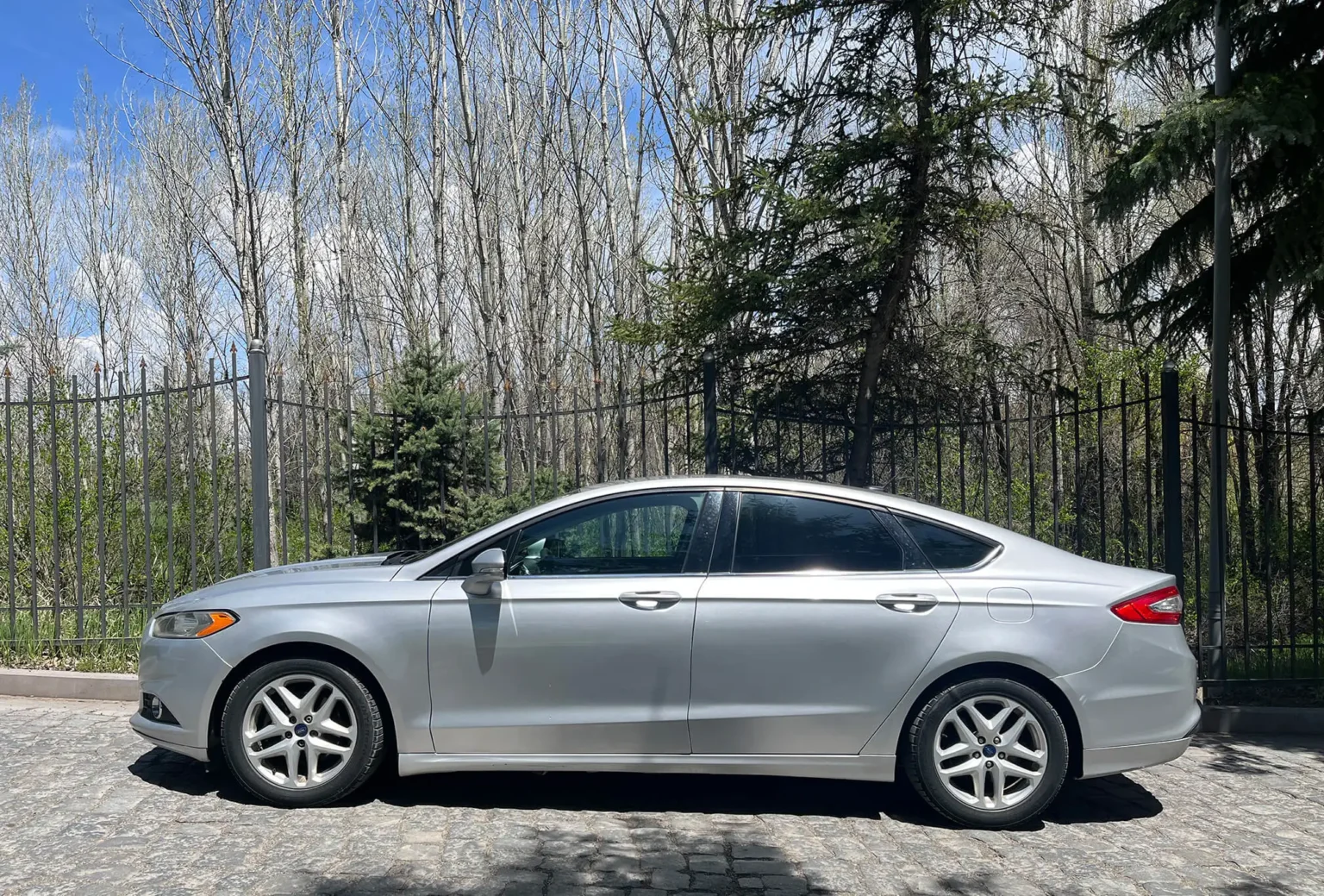 Аренда автомобиля Ford Fusion в Армении