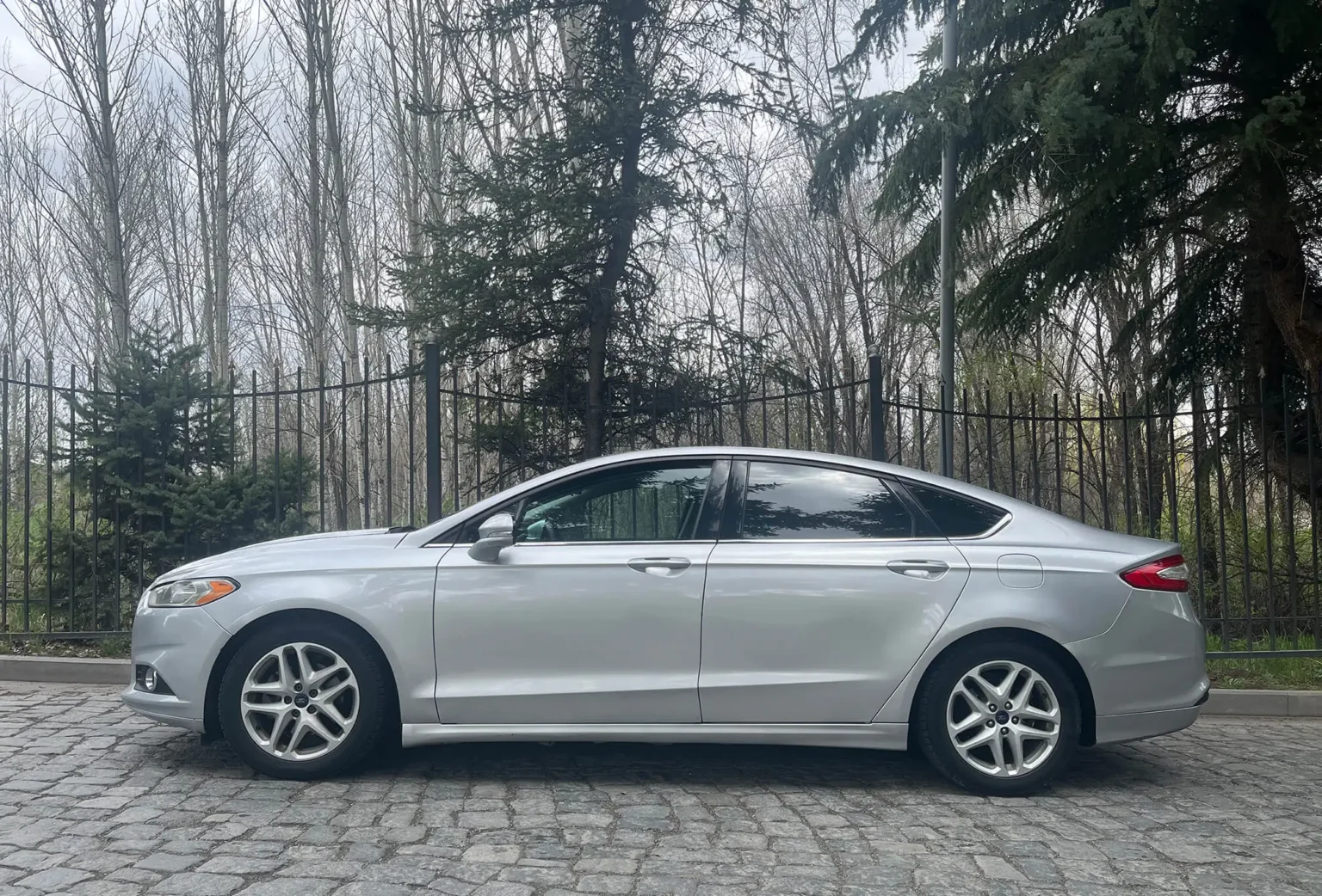 Аренда автомобиля Ford Fusion в Армении